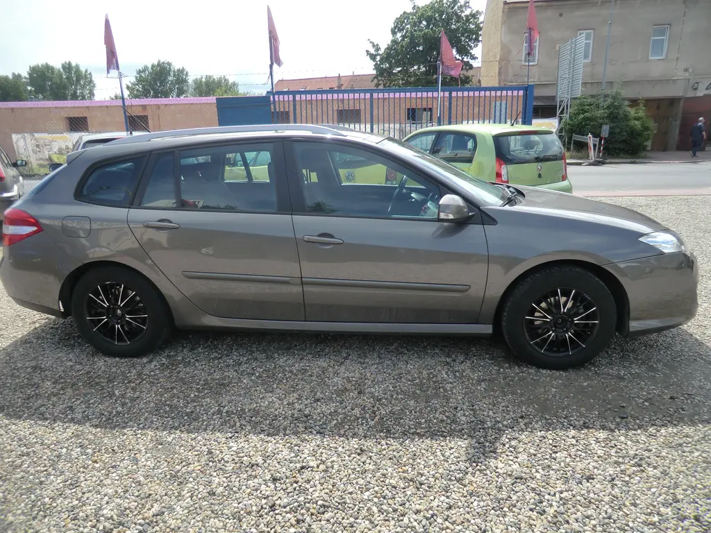 Renault Laguna, 1.5dCi 81kW KLIMA TAŽNÉ ZAŘÍZ.